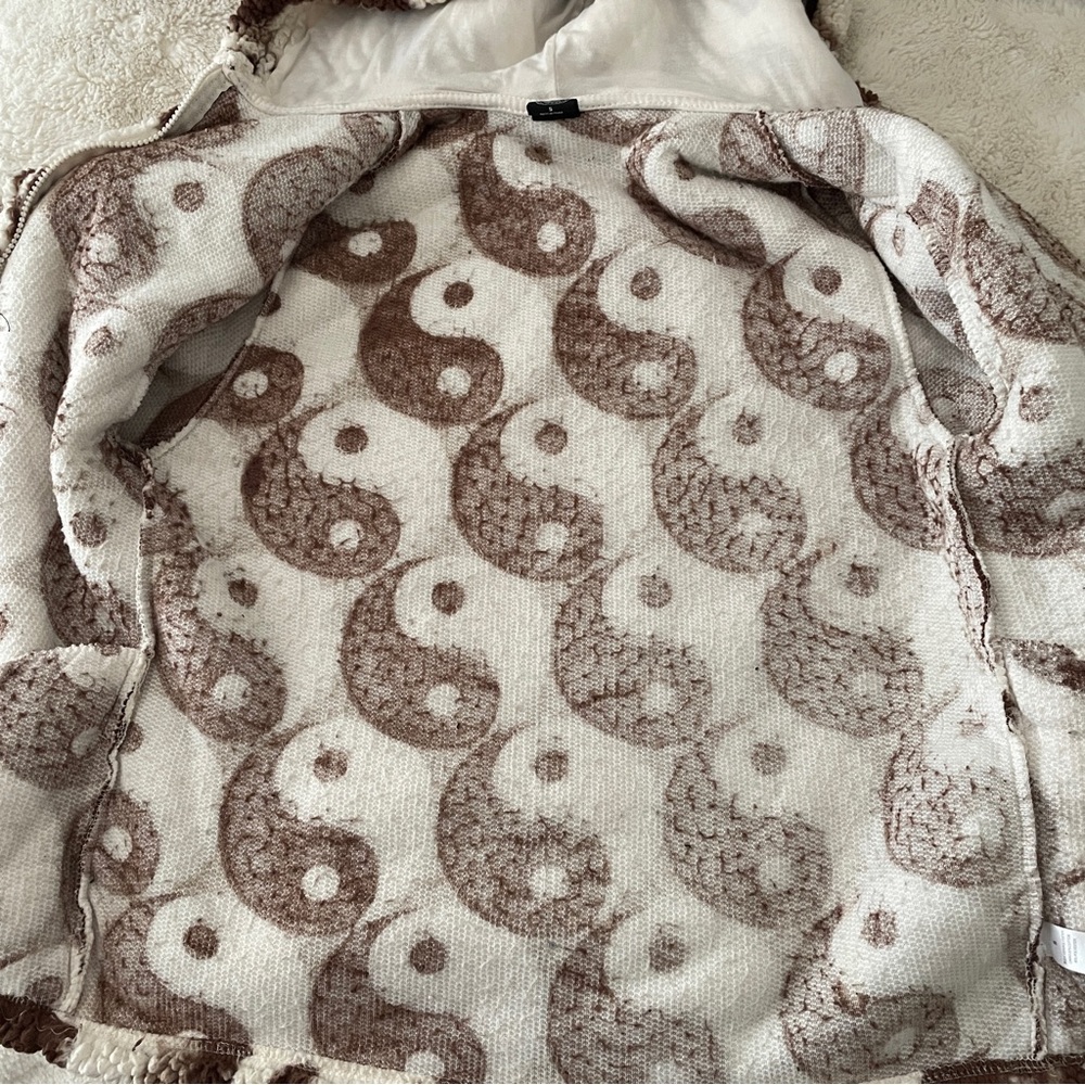 PacSun Royal Printed Sherpa Hoodie Yin Yang Print Small - Picture 9 of 11